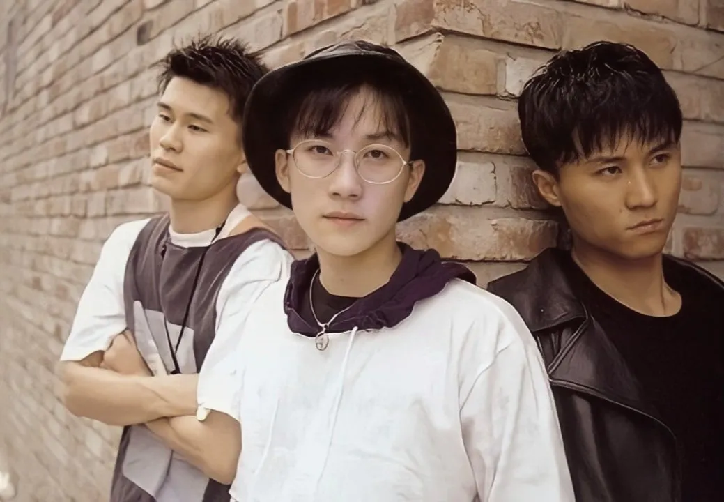 Cover Image for K-Pop의 글로벌 인기에 대한 분석